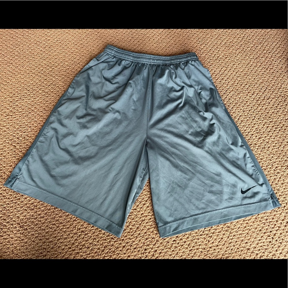 Nike grey dry fit athletic shorts size medium